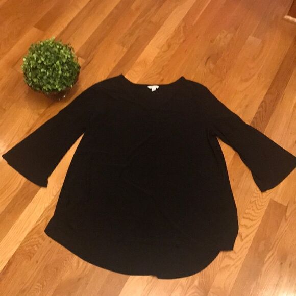EST. 1946 Black Blouse w/ slits in flair sleeves-L - Picture 1 of 5